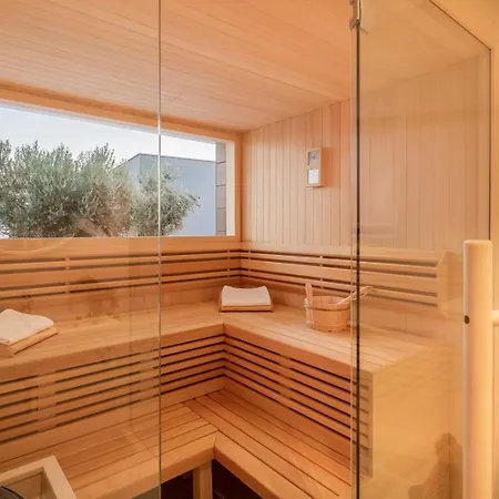 Villa Old Olive V - Heated Pool - By Vivi Rent *
