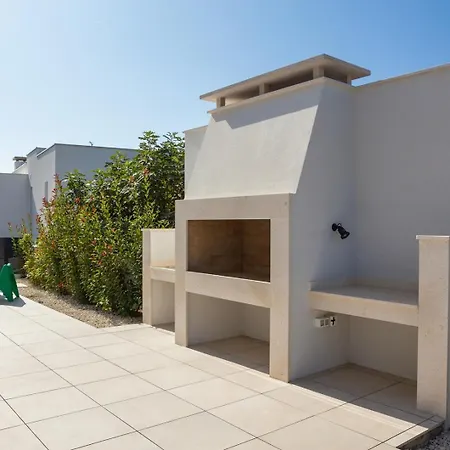 Villa Old Olive V By Vivi Rent