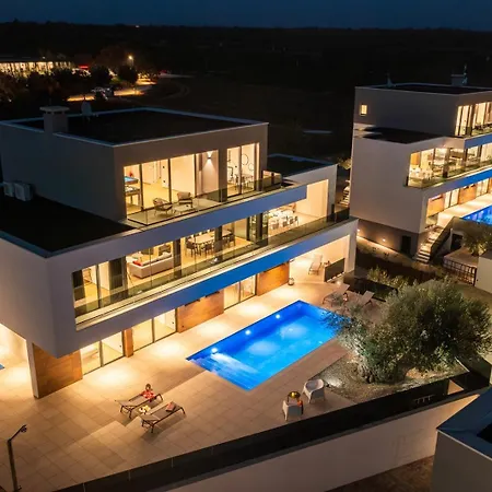 Villa Old Olive V *